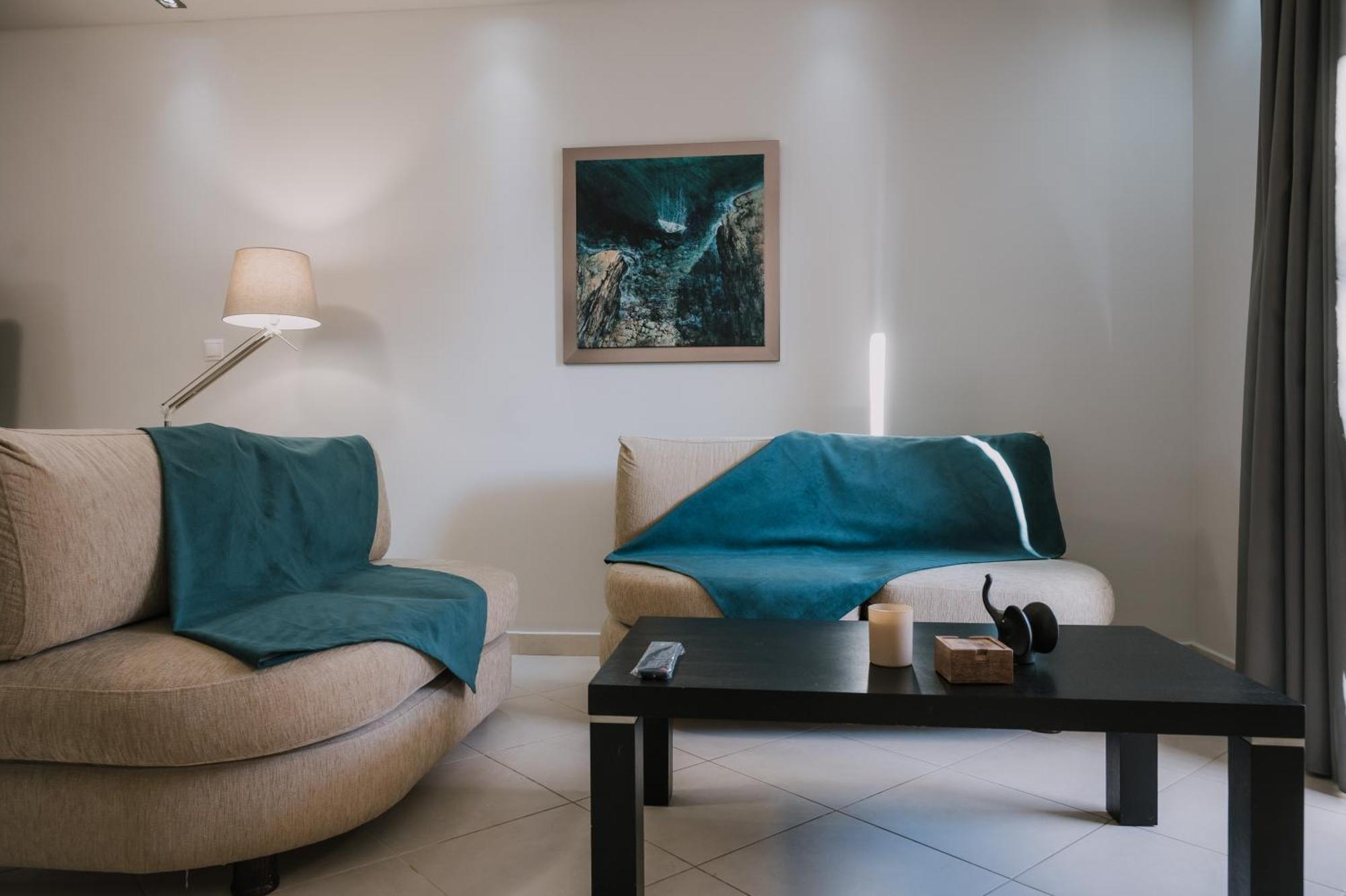 Hb Modern Apartments 托隆 外观 照片
