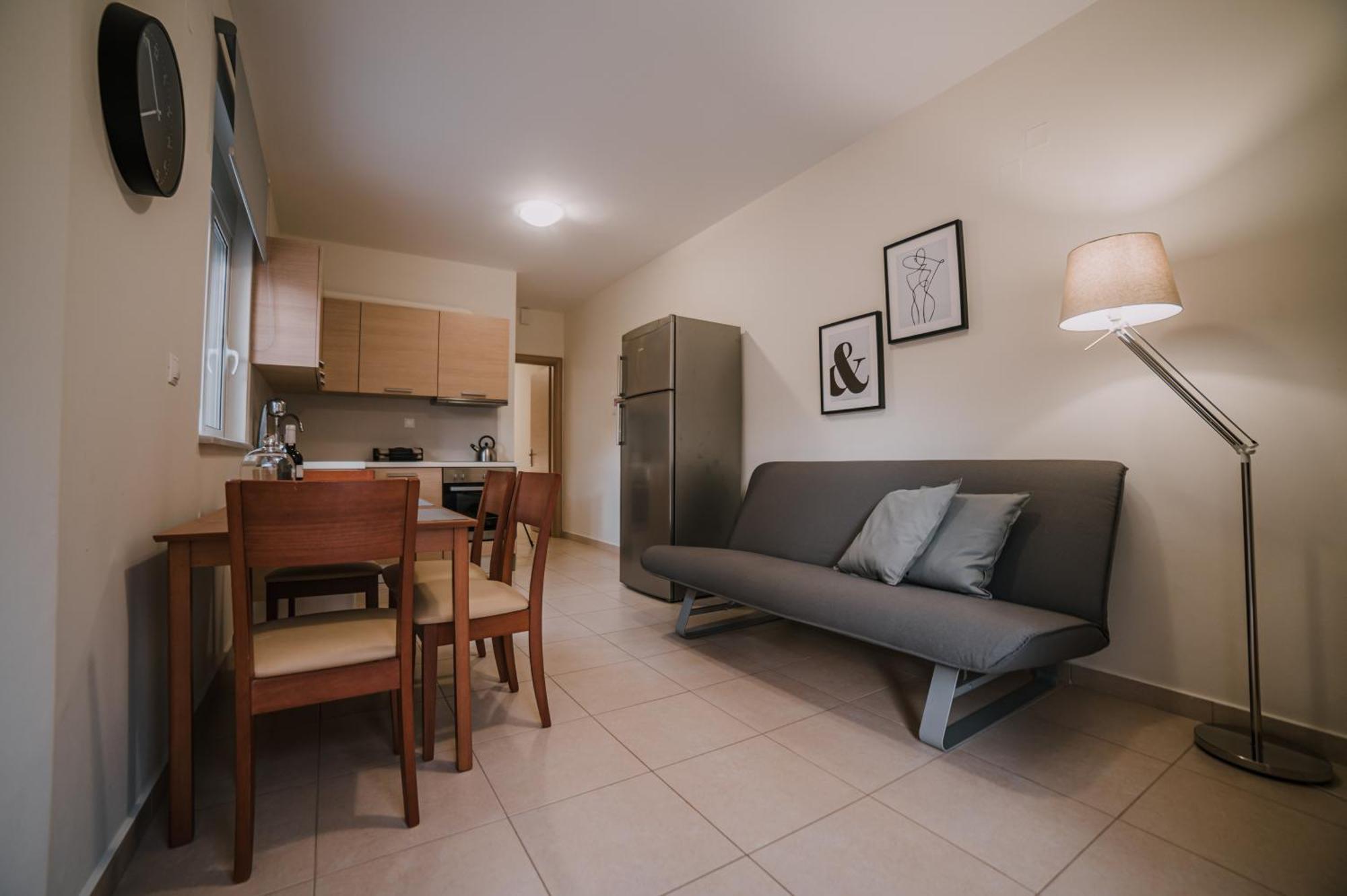 Hb Modern Apartments 托隆 客房 照片